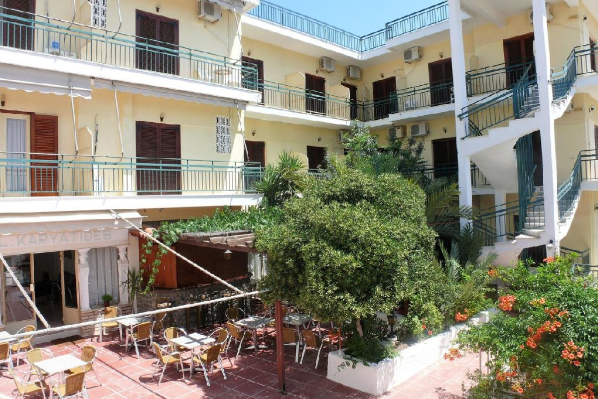 Hotel Karyatides