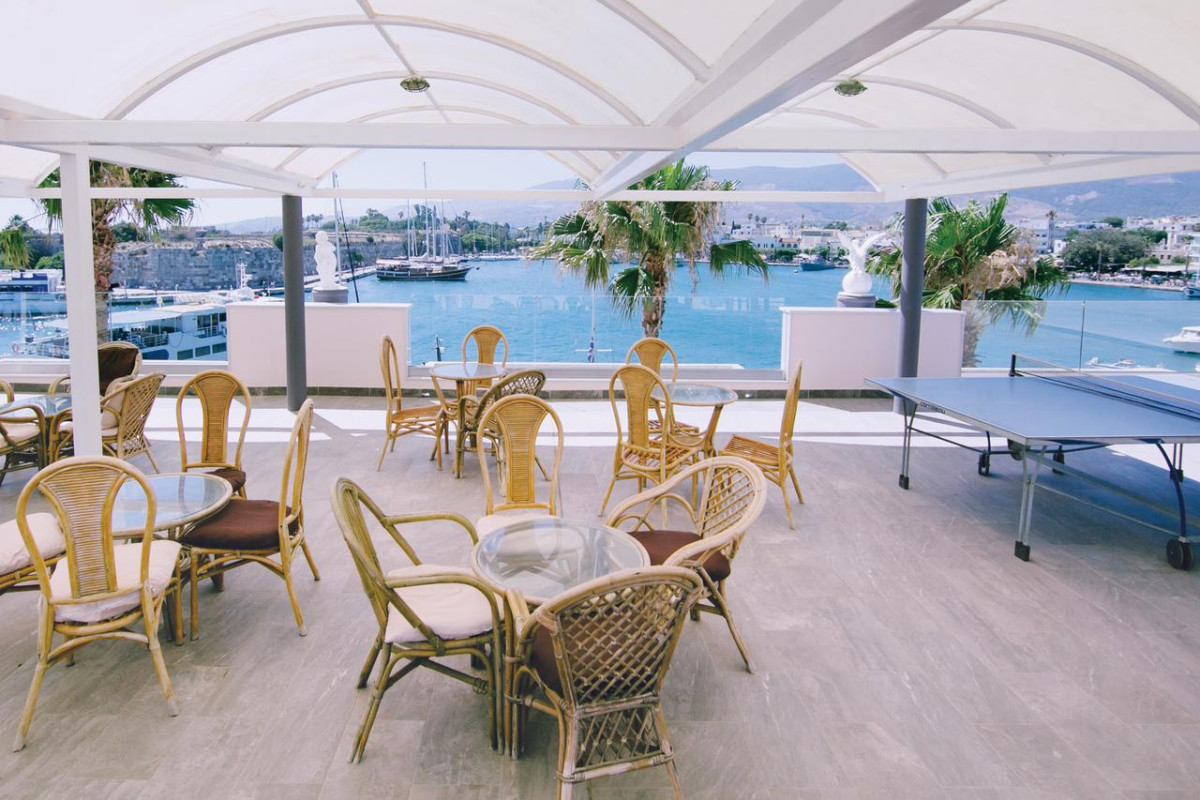 Hotel Kosta Palace