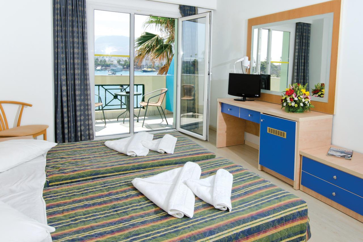 Hotel Kosta Palace