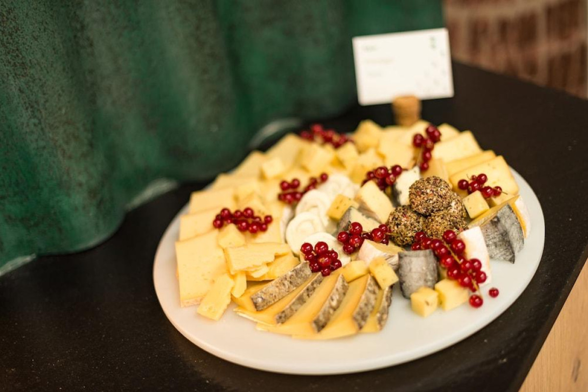Hotel Krone - Eat, Drink, Stay