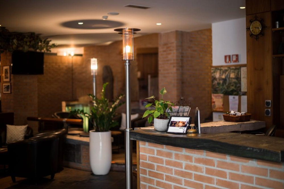 Hotel Krone - Eat, Drink, Stay