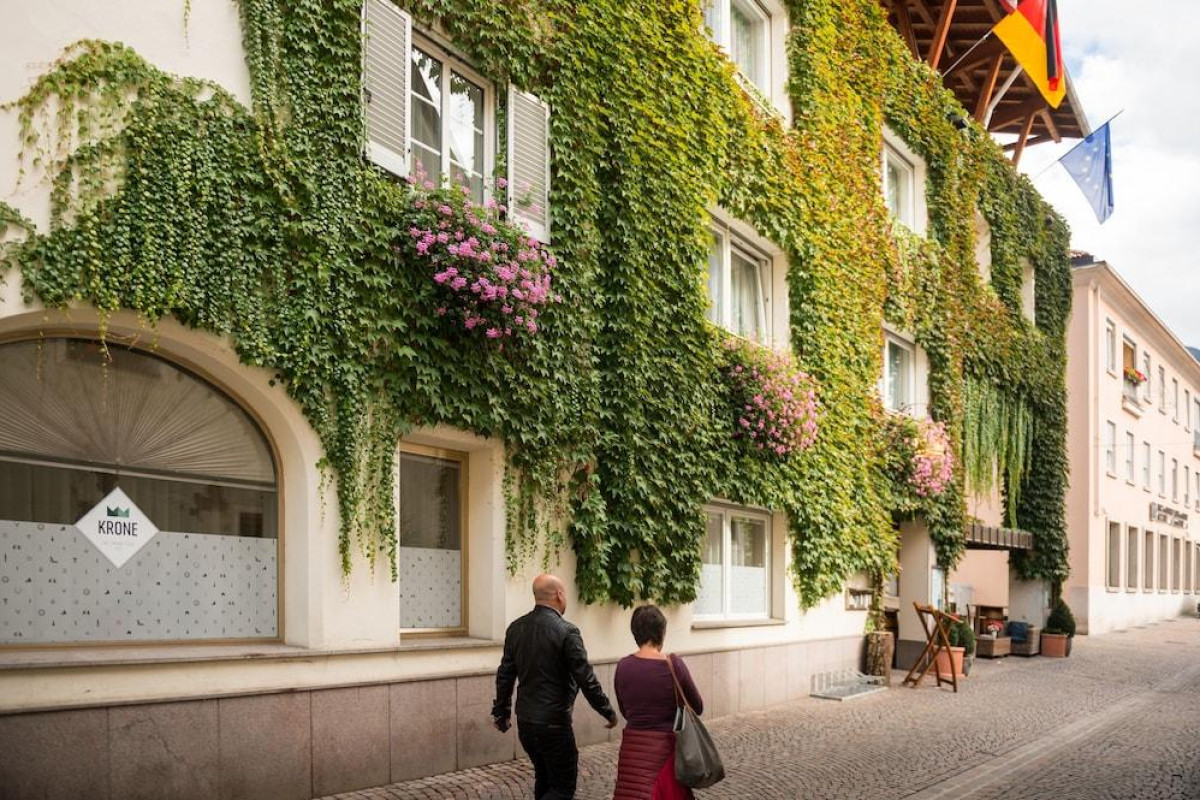 Hotel Krone - Eat, Drink, Stay