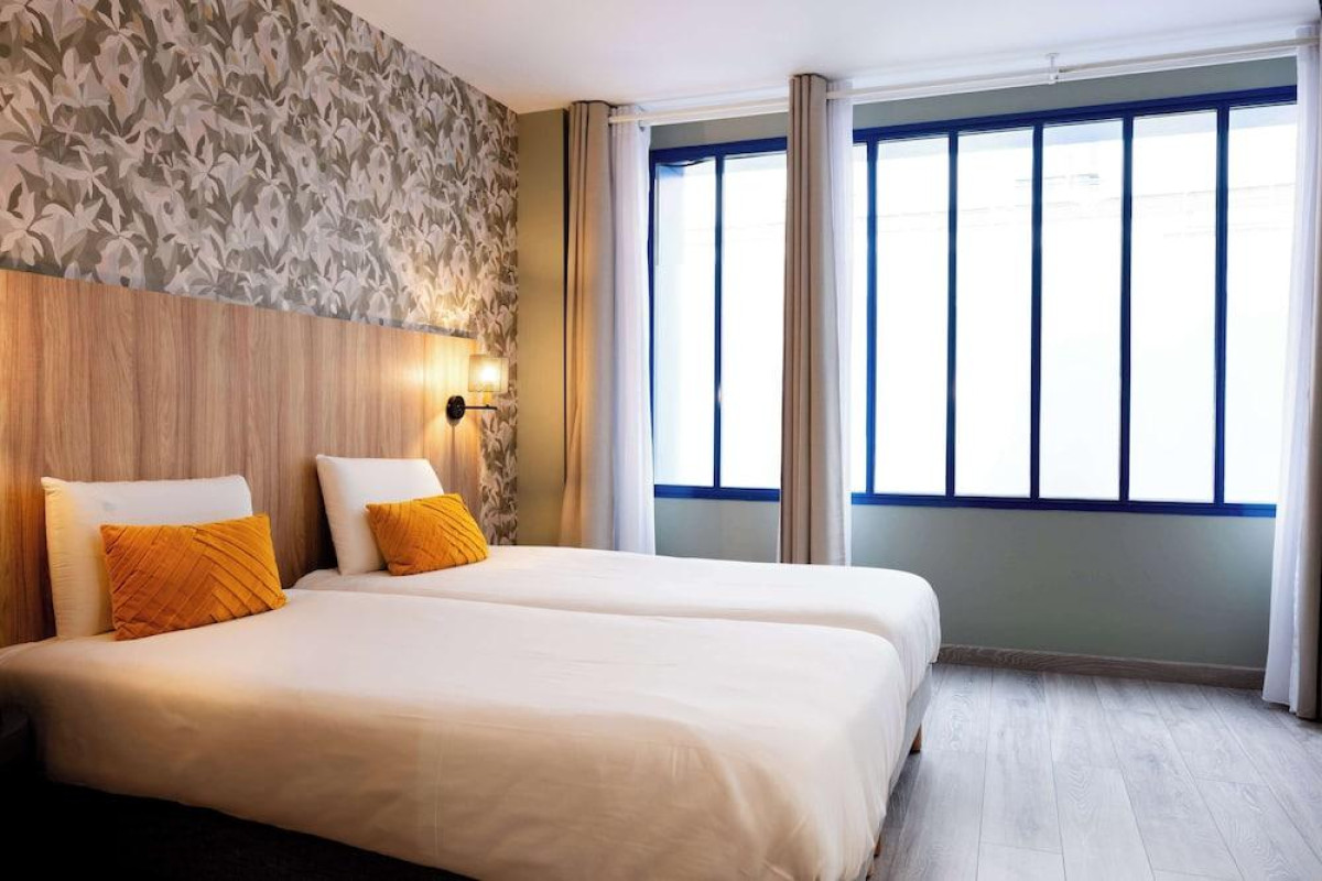 Hotel Kyriad Paris X Canal Saint Martin République
