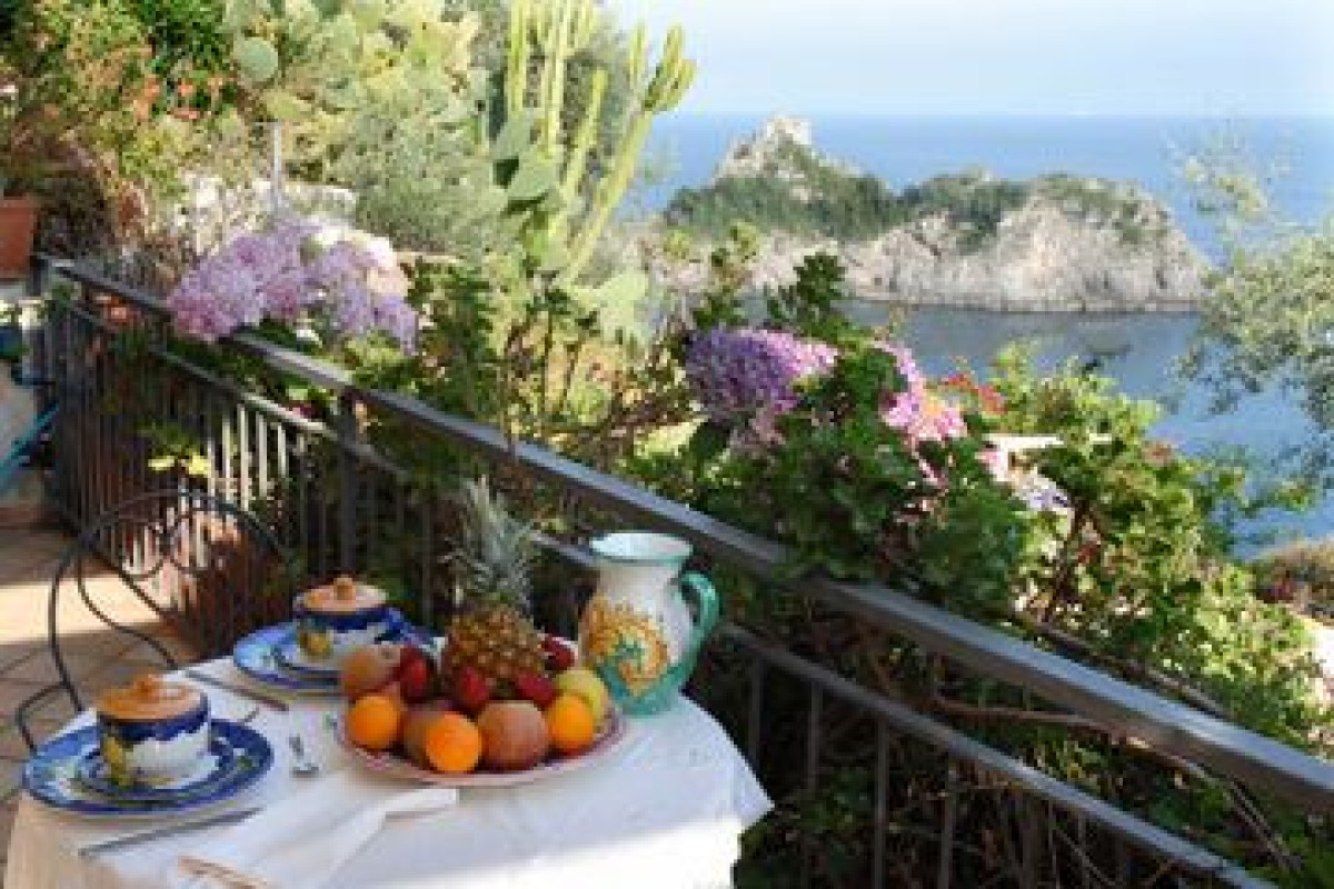 HOTEL LA CONCA AZZURRA