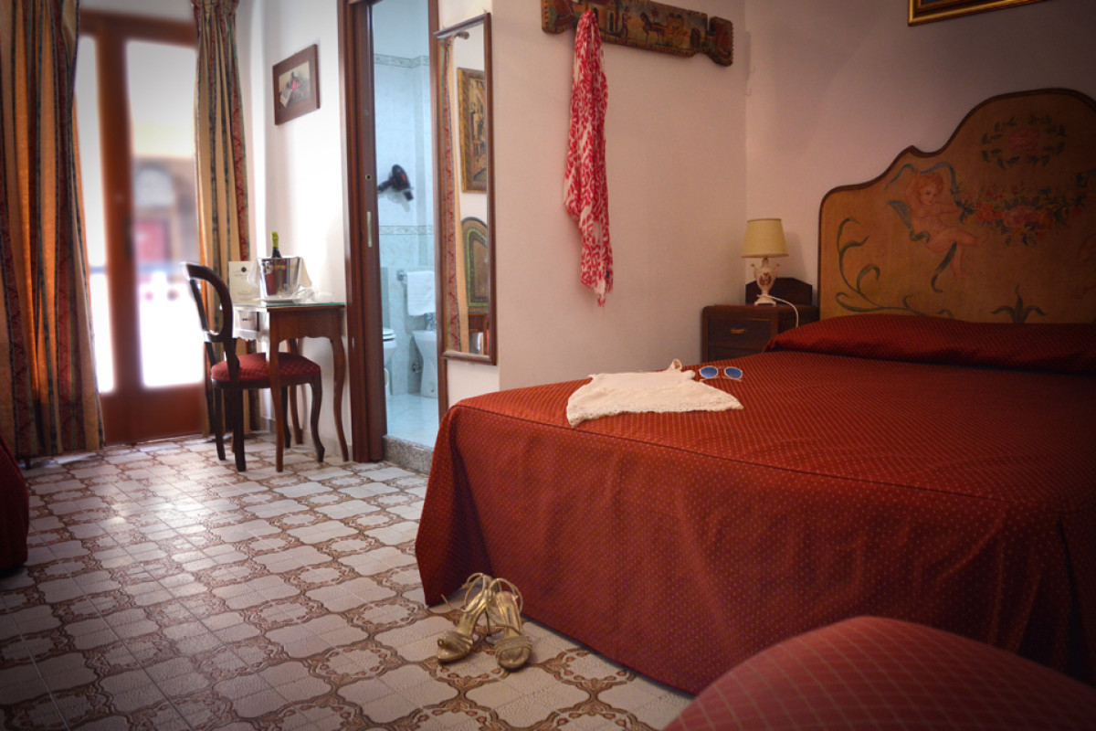 HOTEL LA RIVA