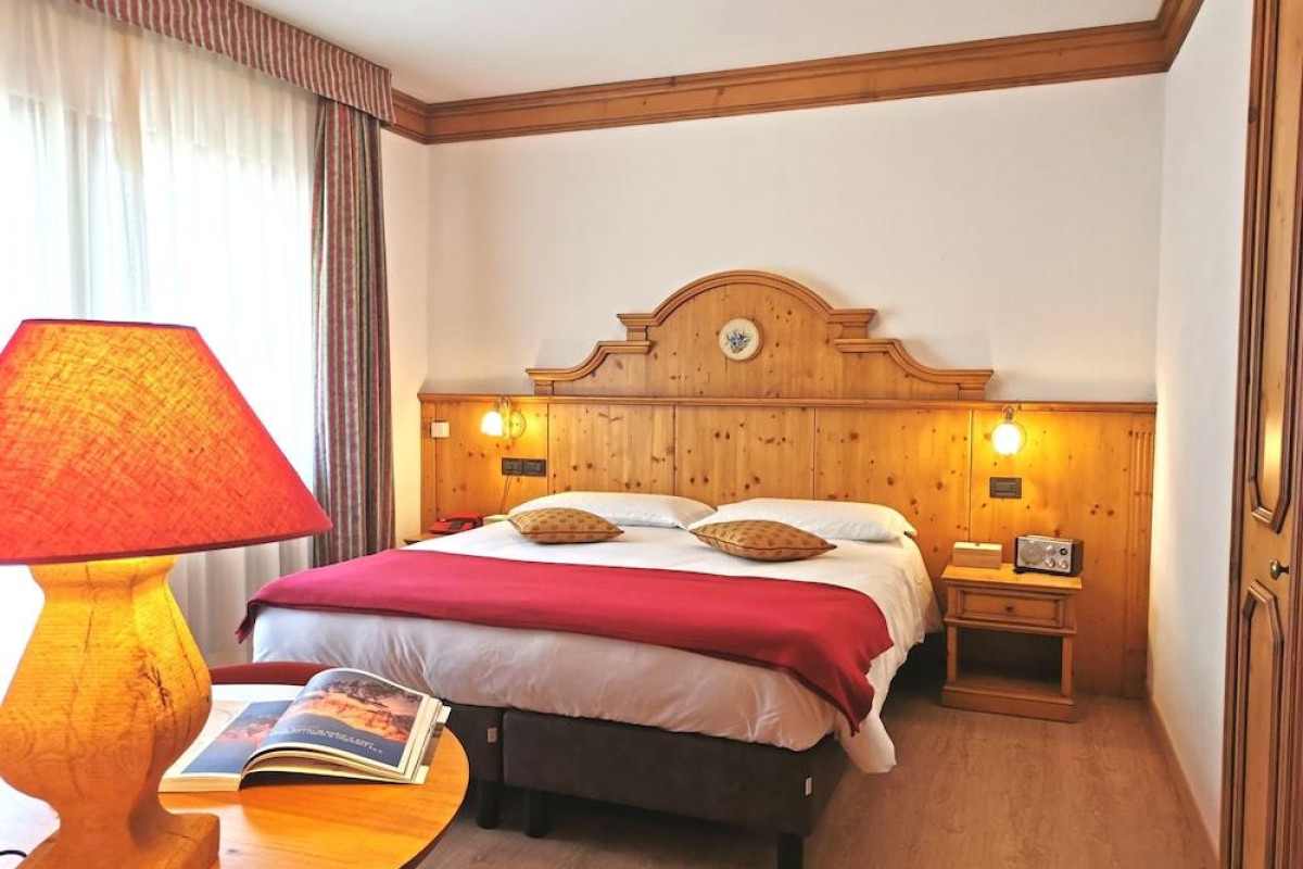 LA VALLEE BLANCHE HOTEL