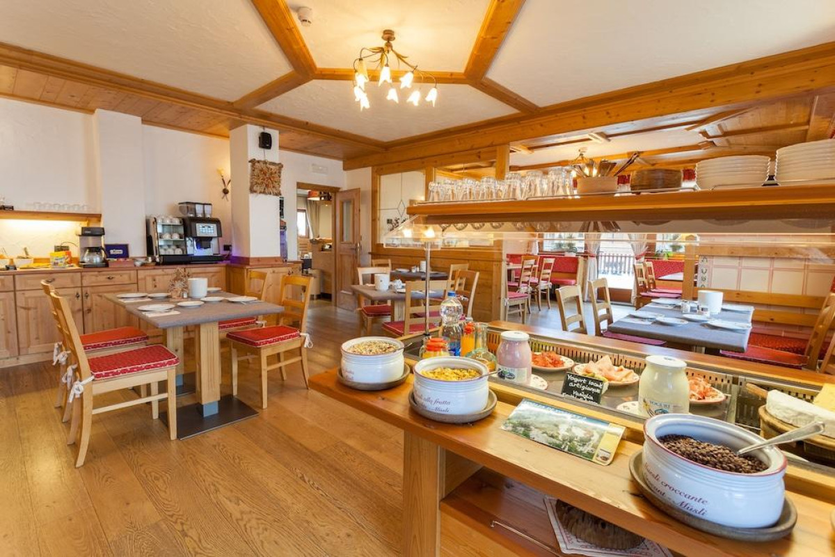 LA VALLEE BLANCHE HOTEL