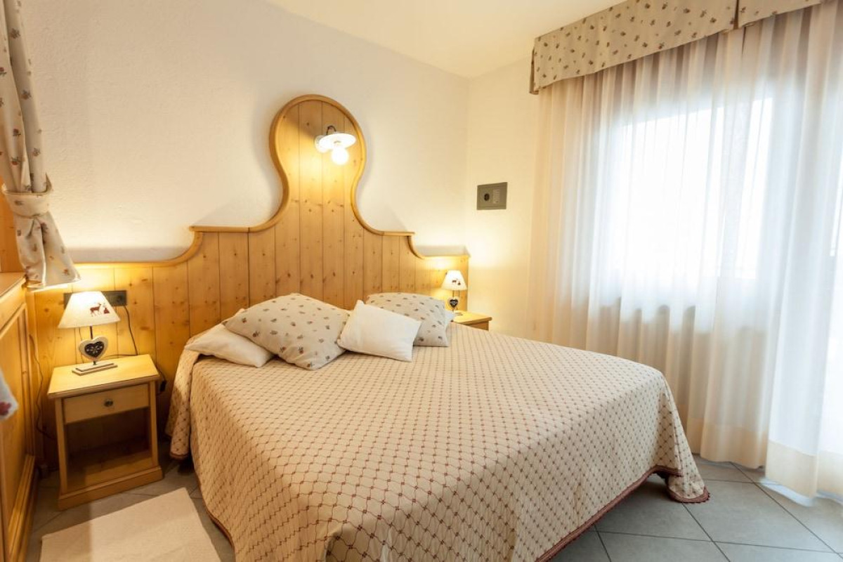 LA VALLEE BLANCHE HOTEL