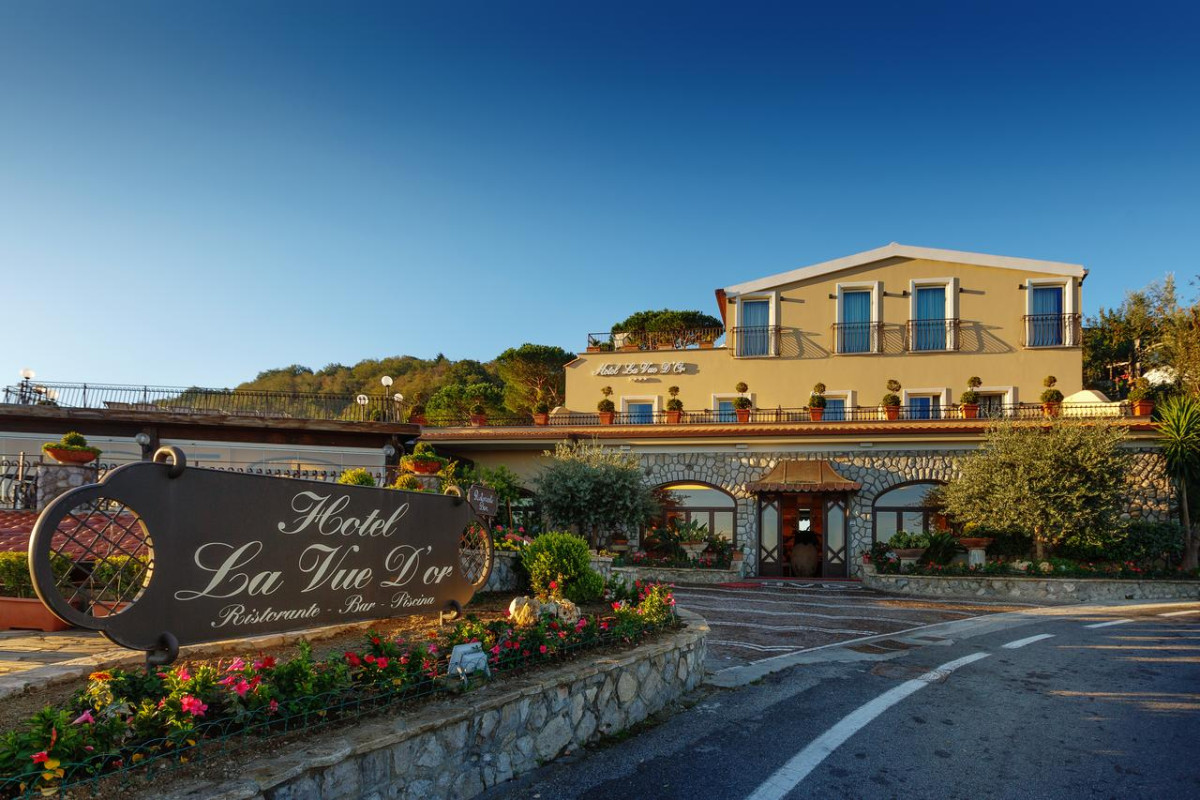 Hotel La Vue dOr