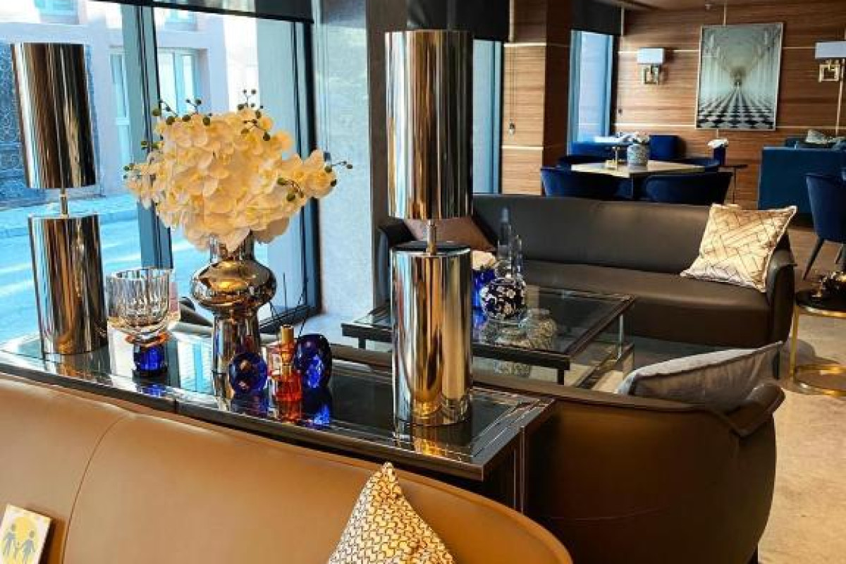 LADY DIANA HOTEL