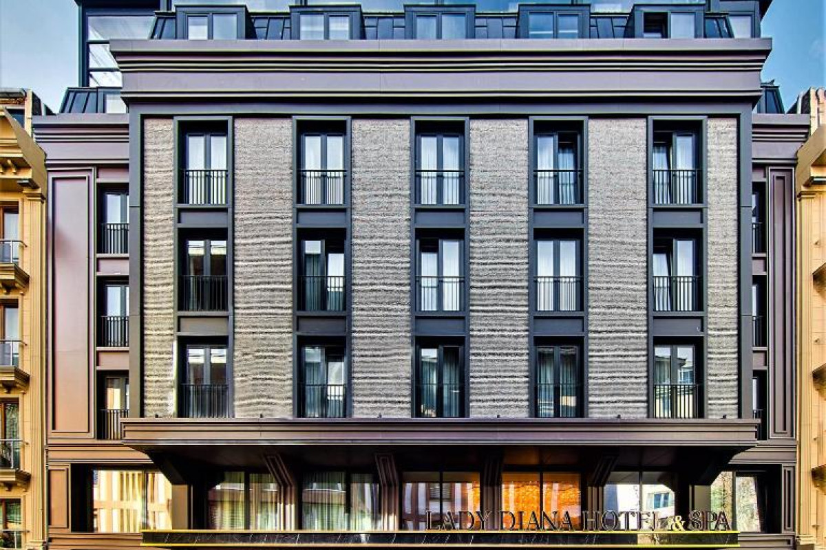 LADY DIANA HOTEL