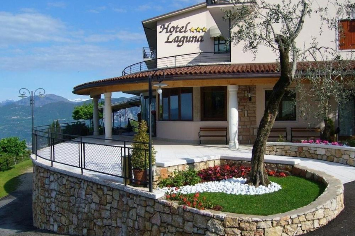 Hotel Laguna