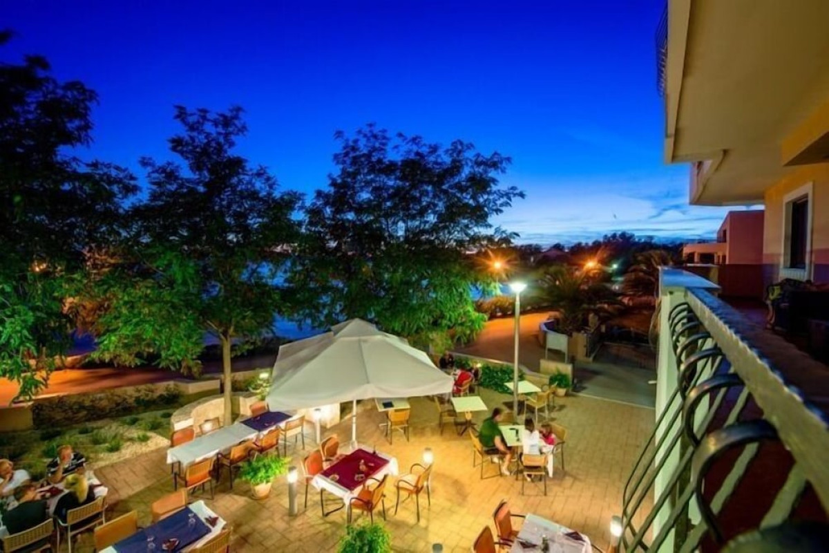 HOTEL LAGUNA