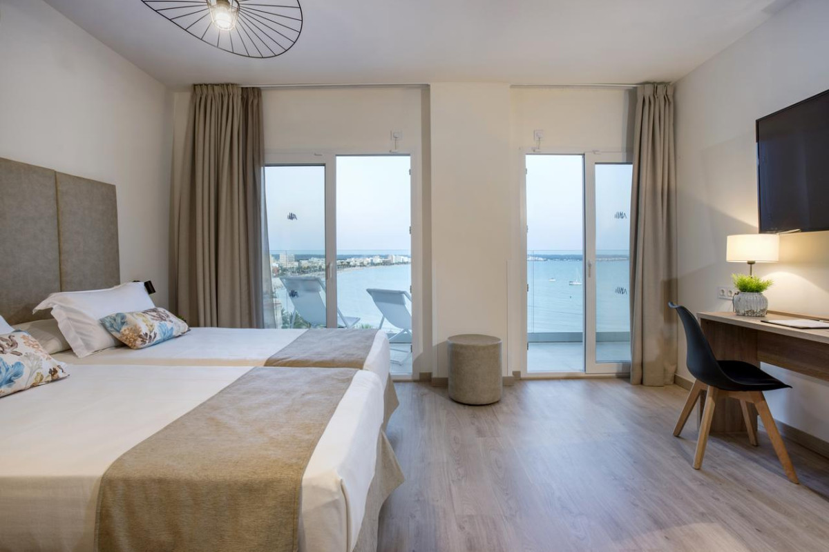 Hotel Las Arenas
