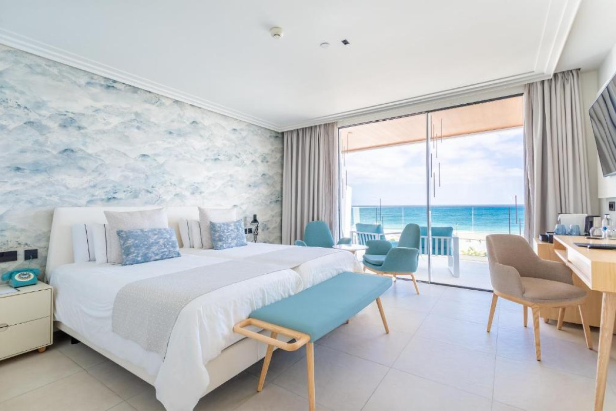Hotel Lava Beach