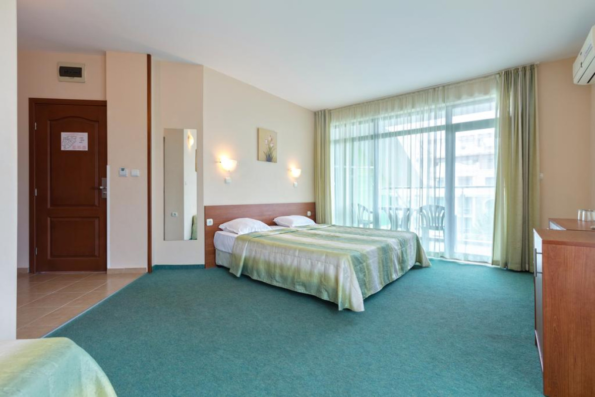 Hotel L&B
