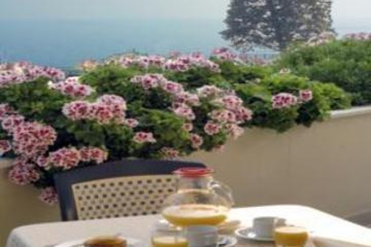 Hotel Le Roi