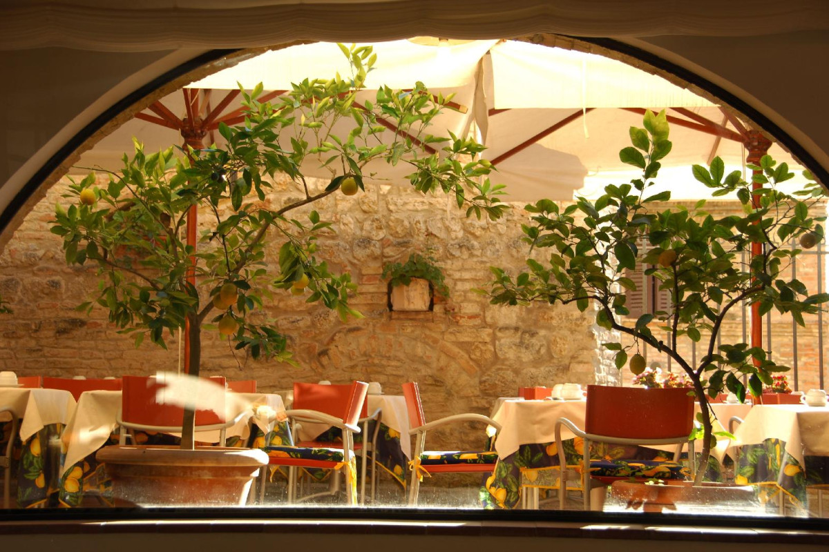 Hotel Leon Bianco