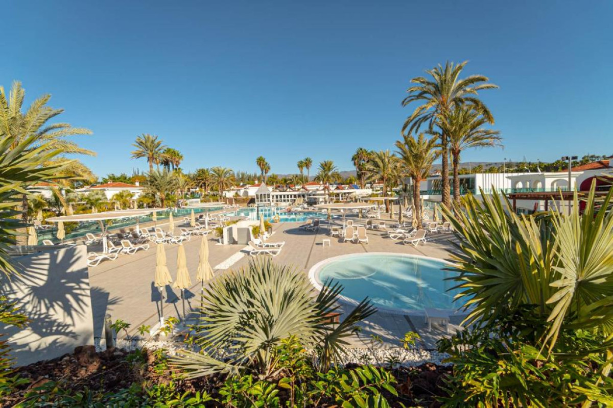 LIVVO Dunagolf Suites