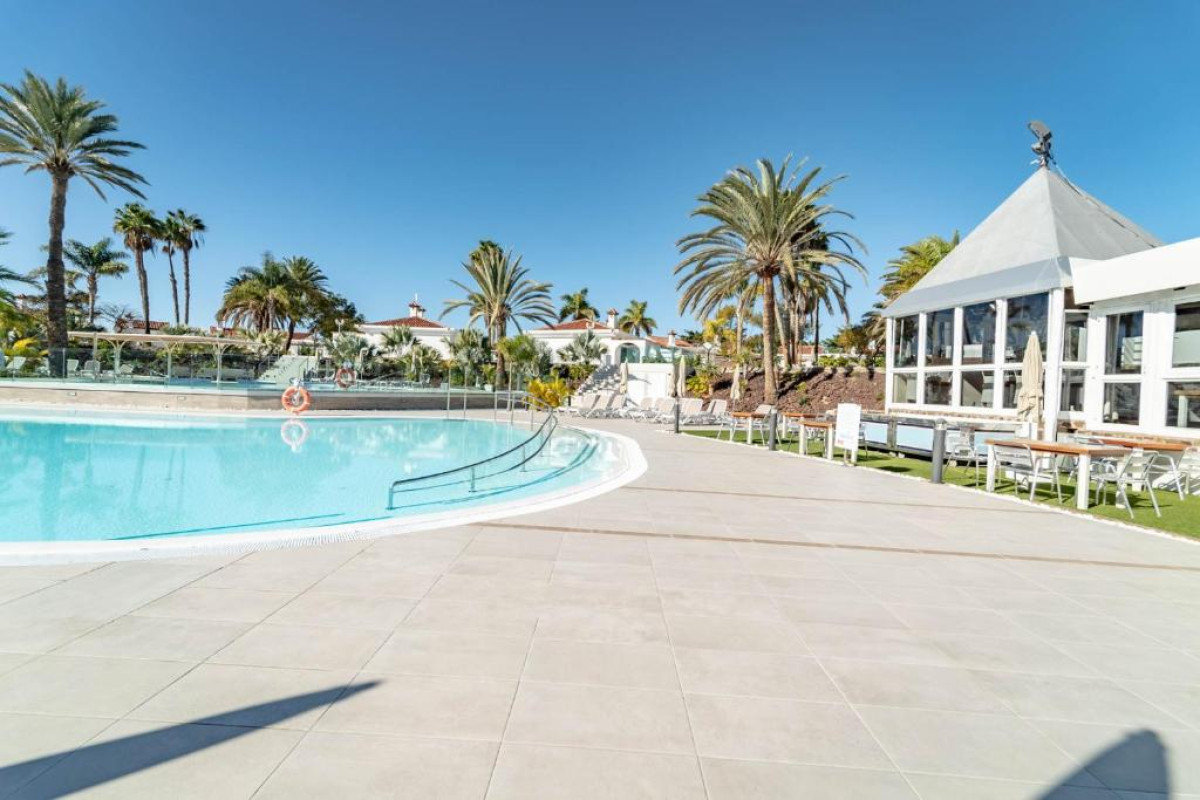 LIVVO Dunagolf Suites