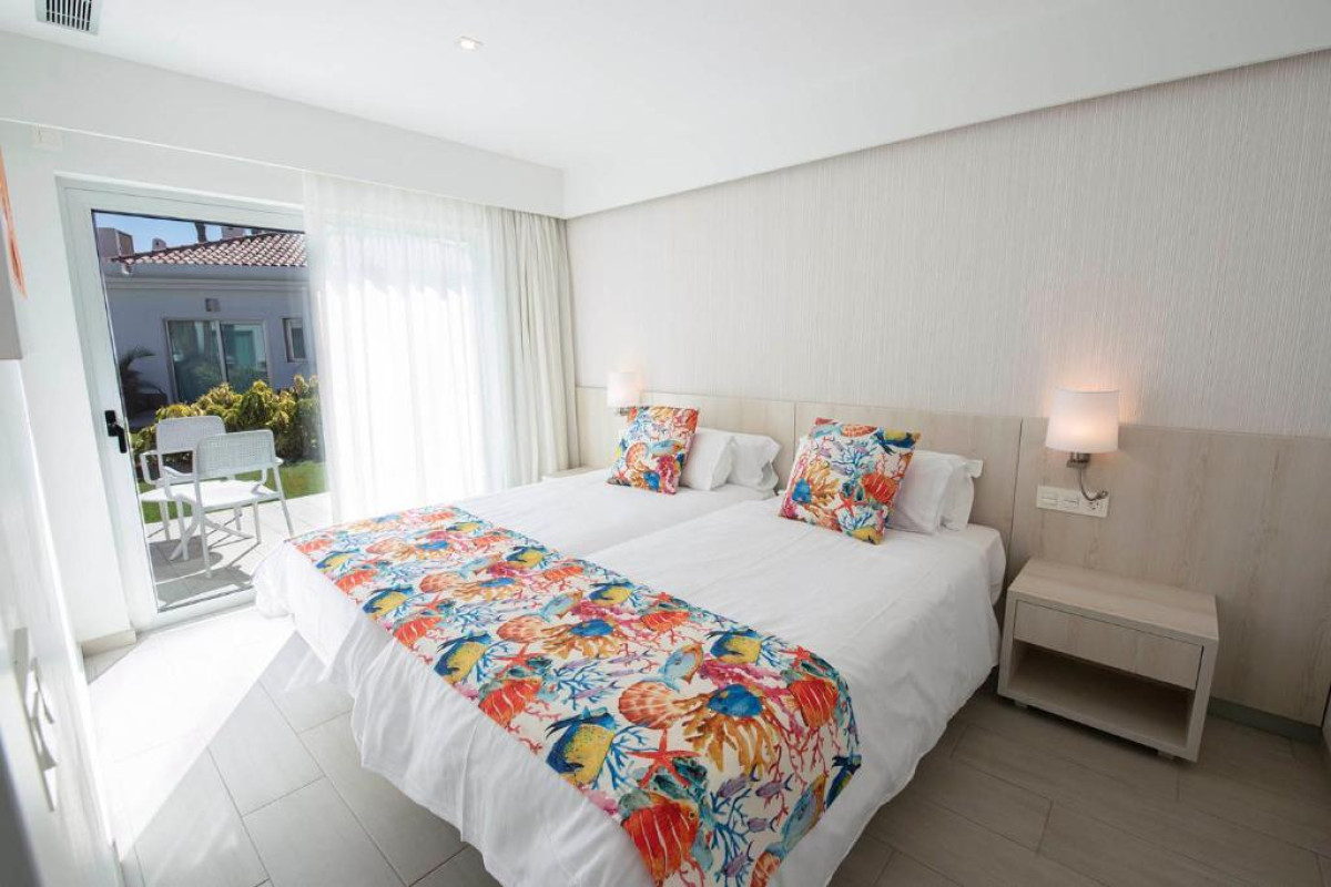 LIVVO Dunagolf Suites