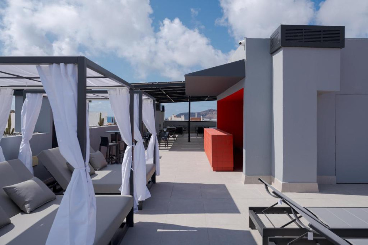 Hotel LIVVO La Escarlata