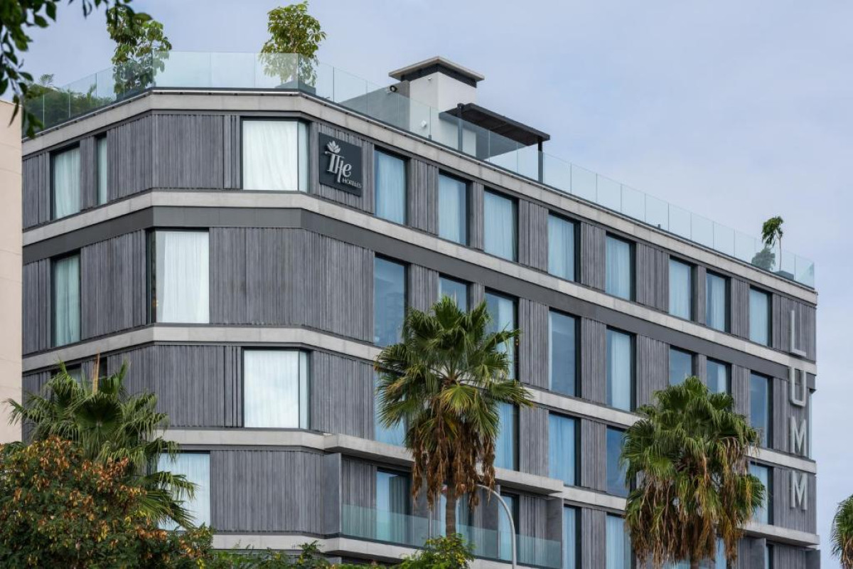 Hotel LIVVO Lumm