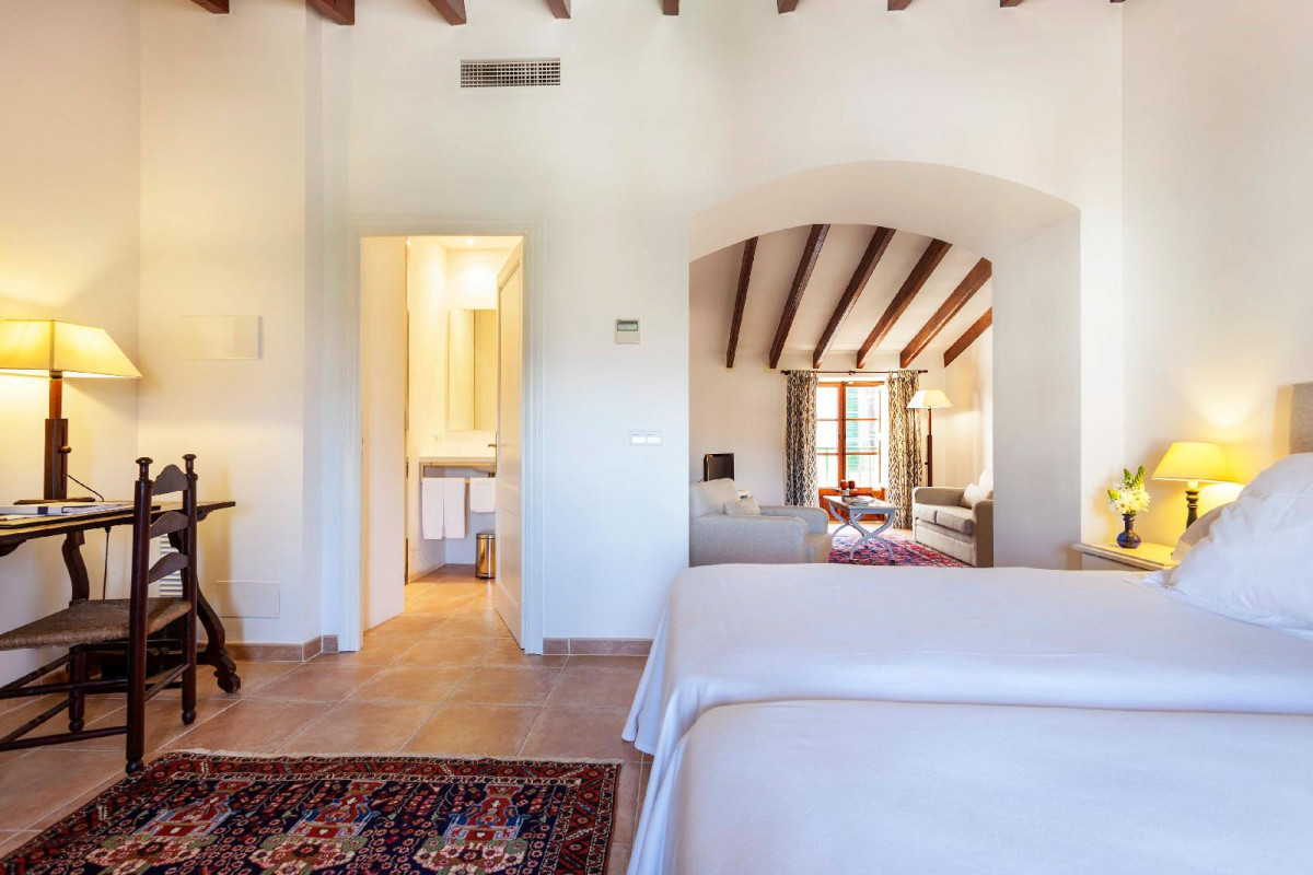 Hotel Llenaire
