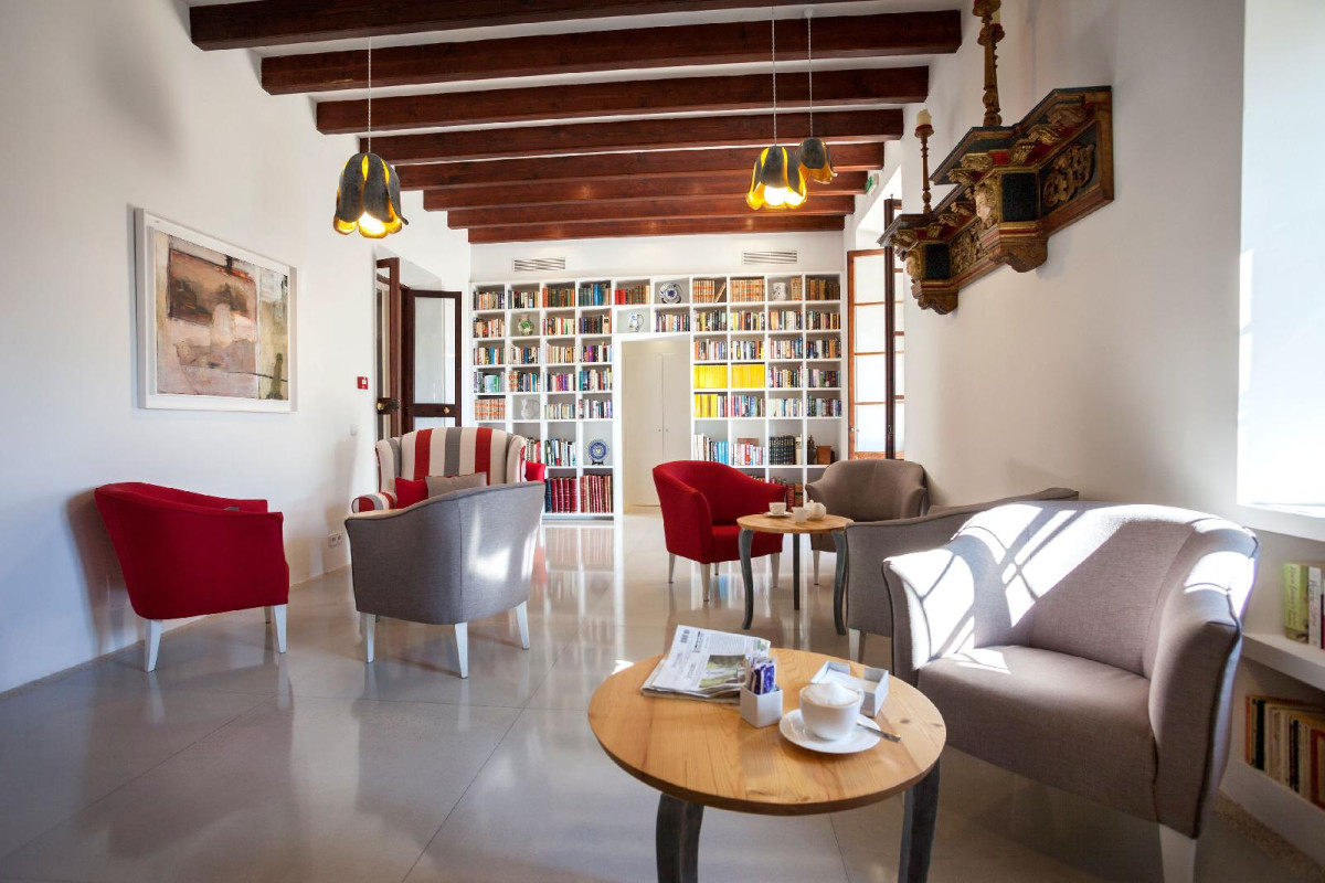 Hotel Llenaire