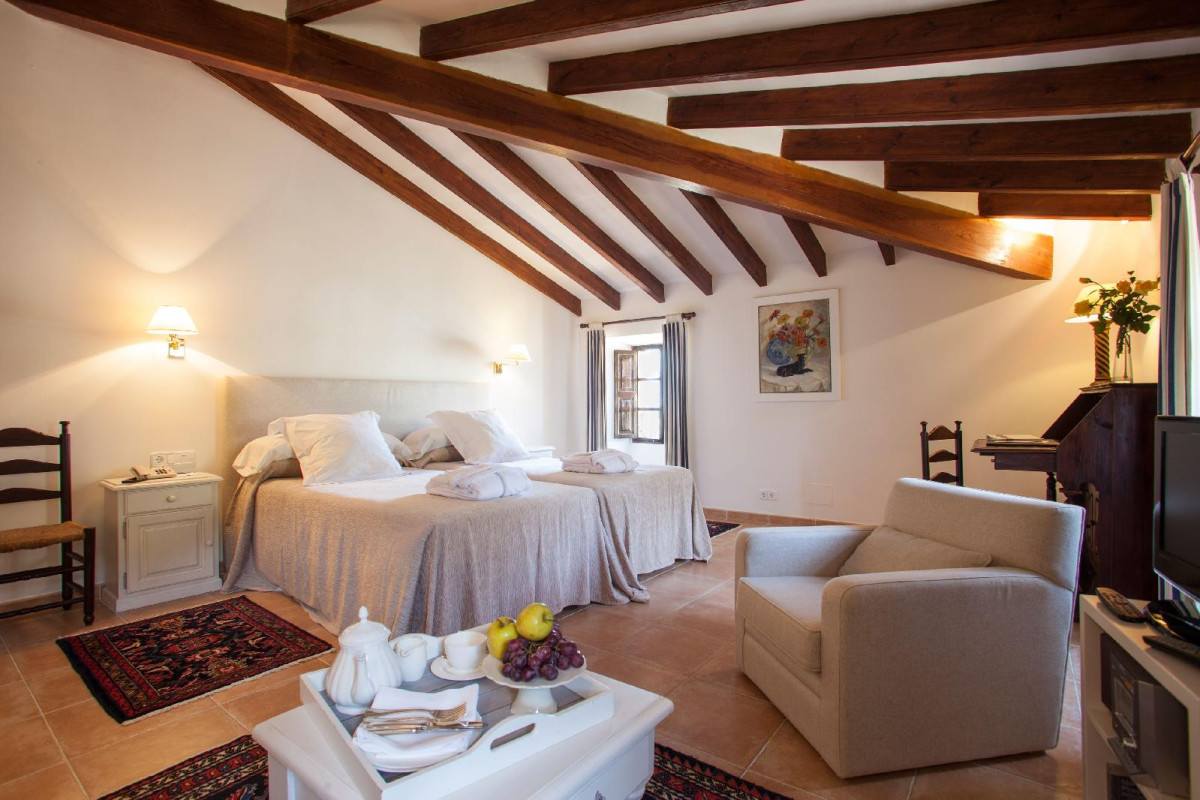 Hotel Llenaire