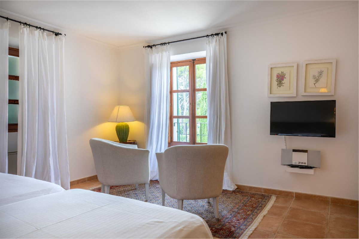 Hotel Llenaire