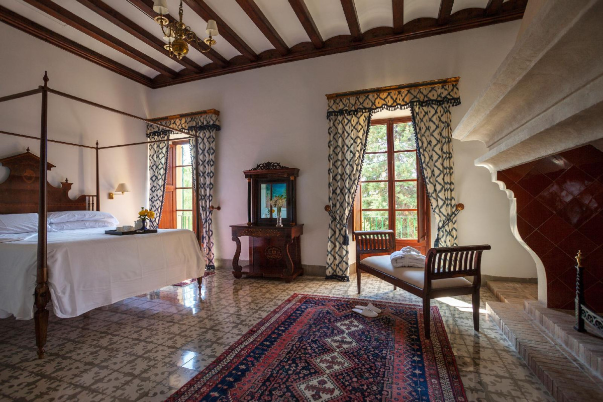 Hotel Llenaire