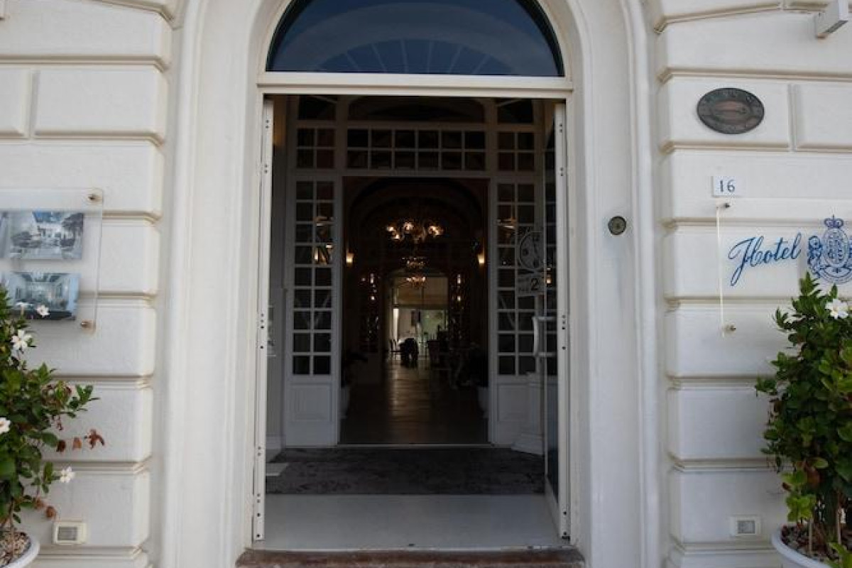 Hotel London