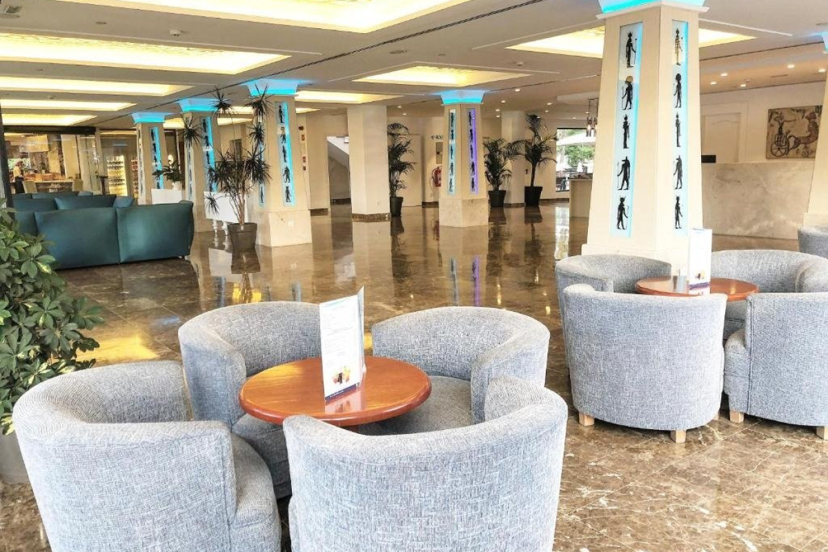 Hotel Luxor