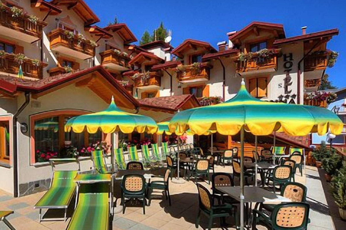 Hotel Madonna Delle Nevi