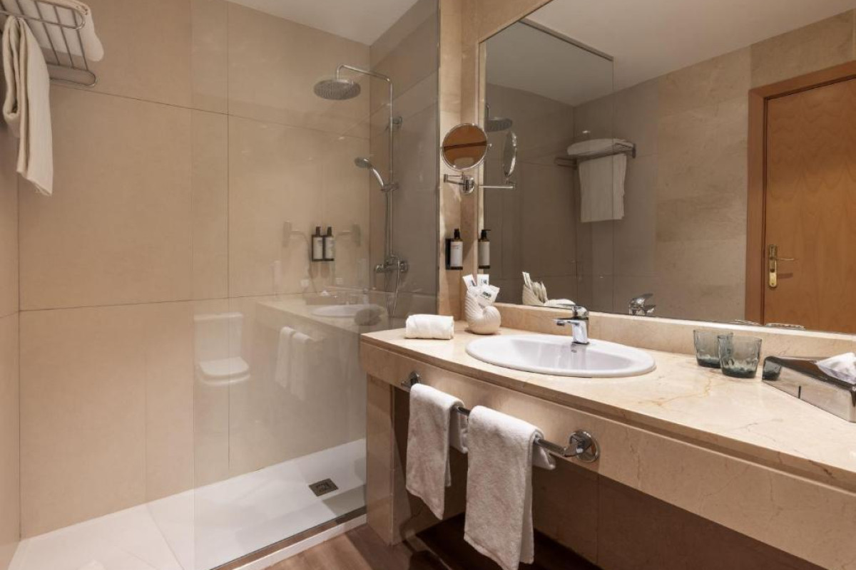 Hotel Malaga Alameda Centro Affiliated by Melia