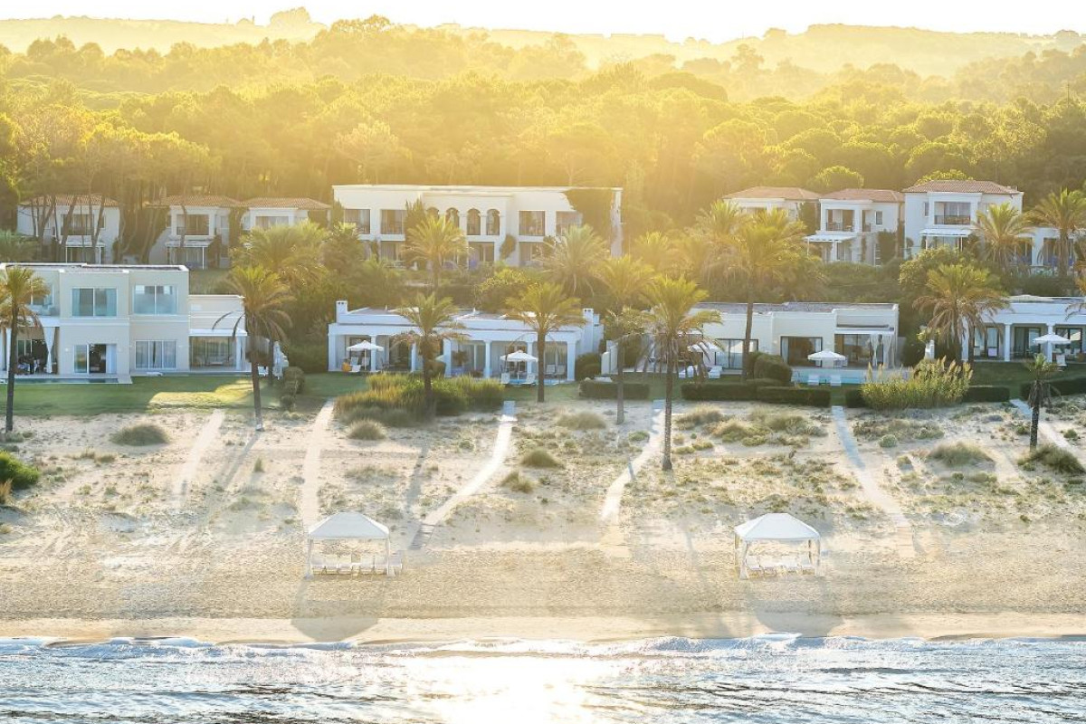 Hotel Mandola Rosa at Riviera Olympia, A Grecotel Resort to Live