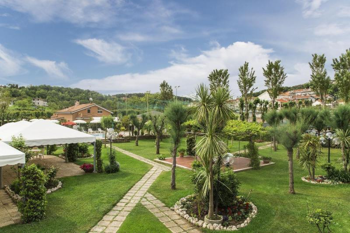 Hotel Mara