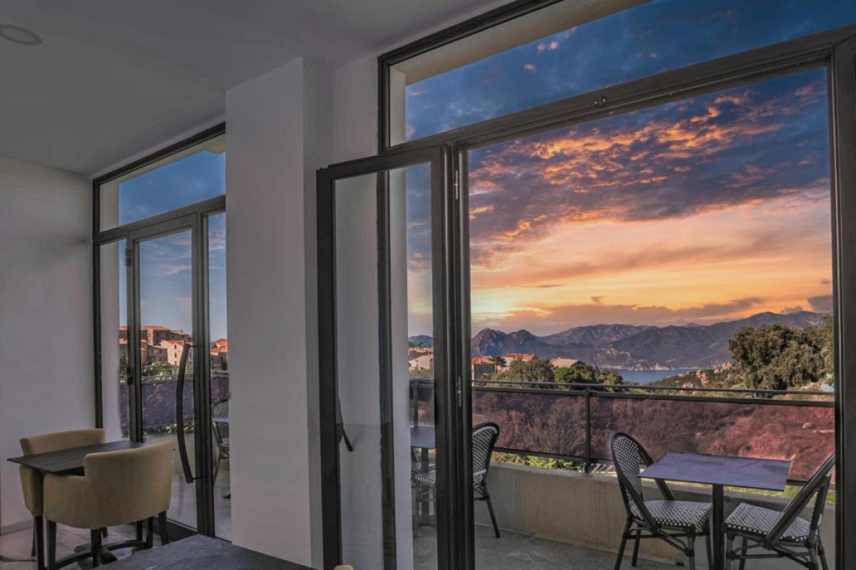 Hotel Mare E Monti