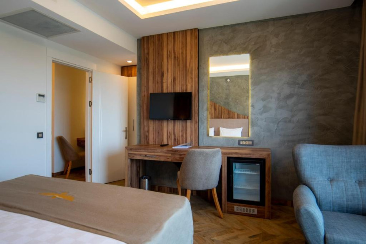 Hotel Maril Resort Beach & Spa