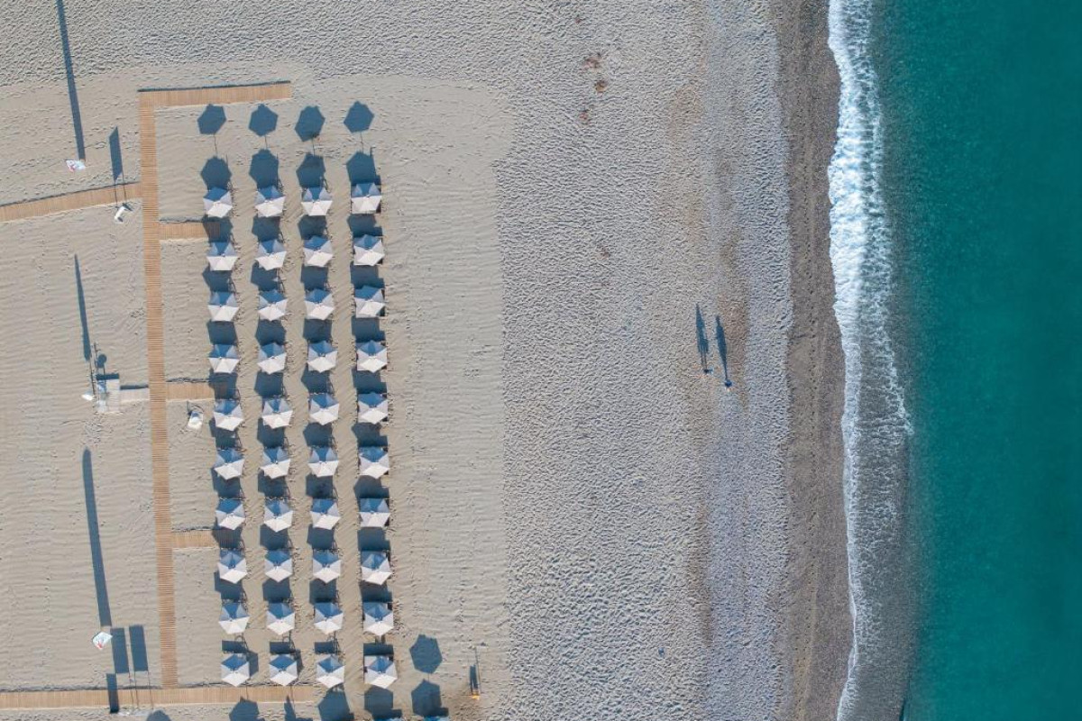 Hotel Marinos Beach
