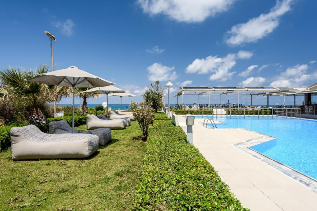 Hotel Marinos Beach