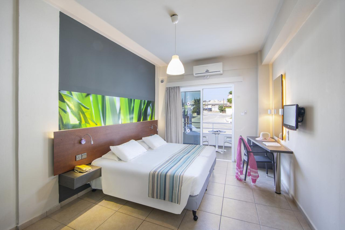 MAYFAIR HOTEL