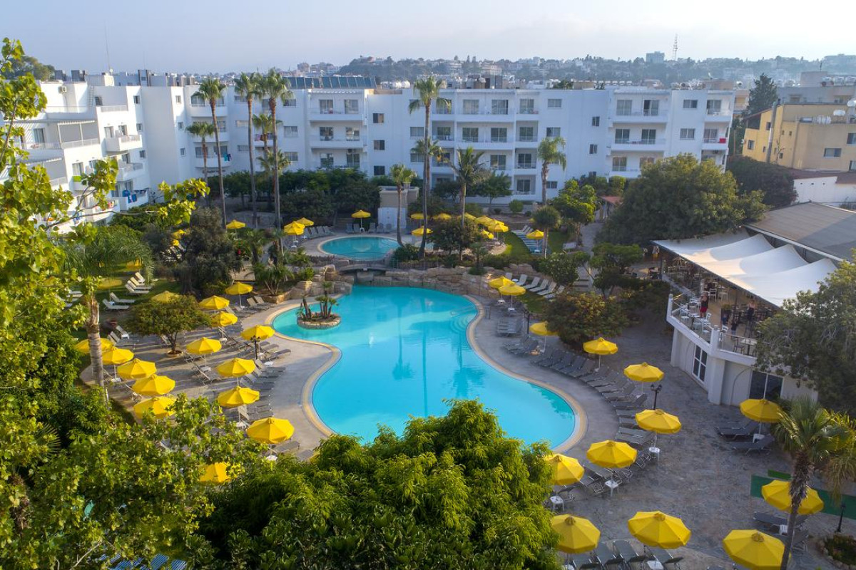 MAYFAIR HOTEL