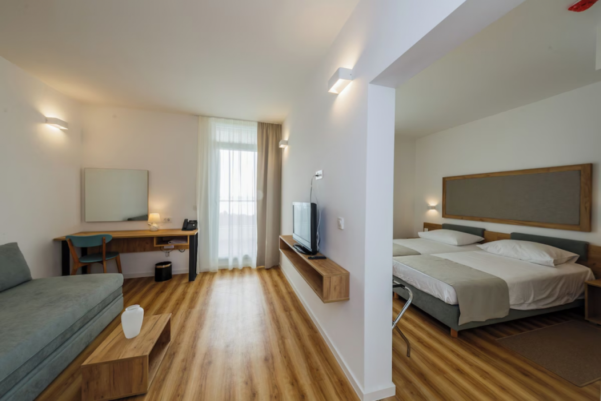 Hotel Medena Block B