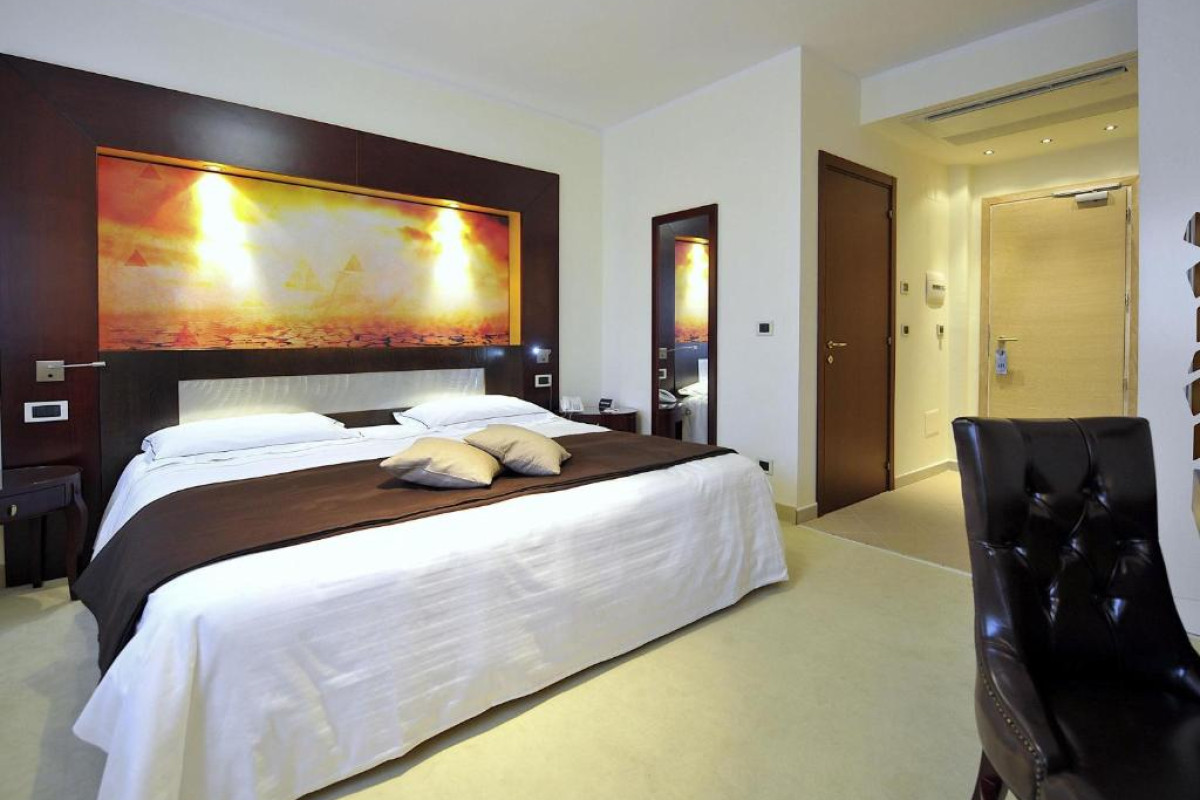 MERCURE OLBIA