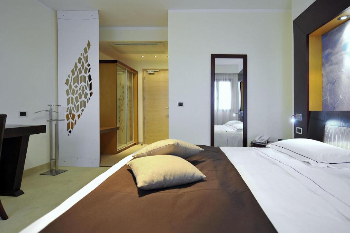MERCURE OLBIA