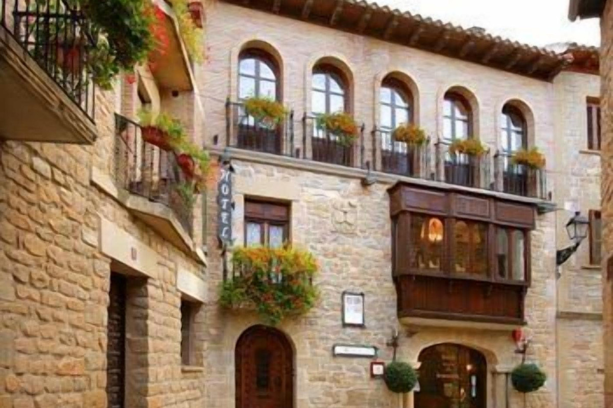 Hotel Merindad De Olite