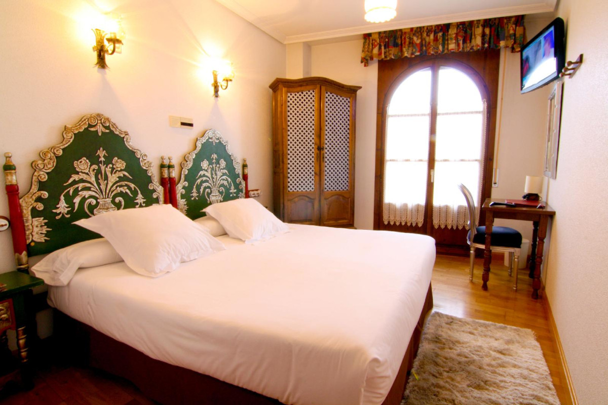 Hotel Merindad De Olite
