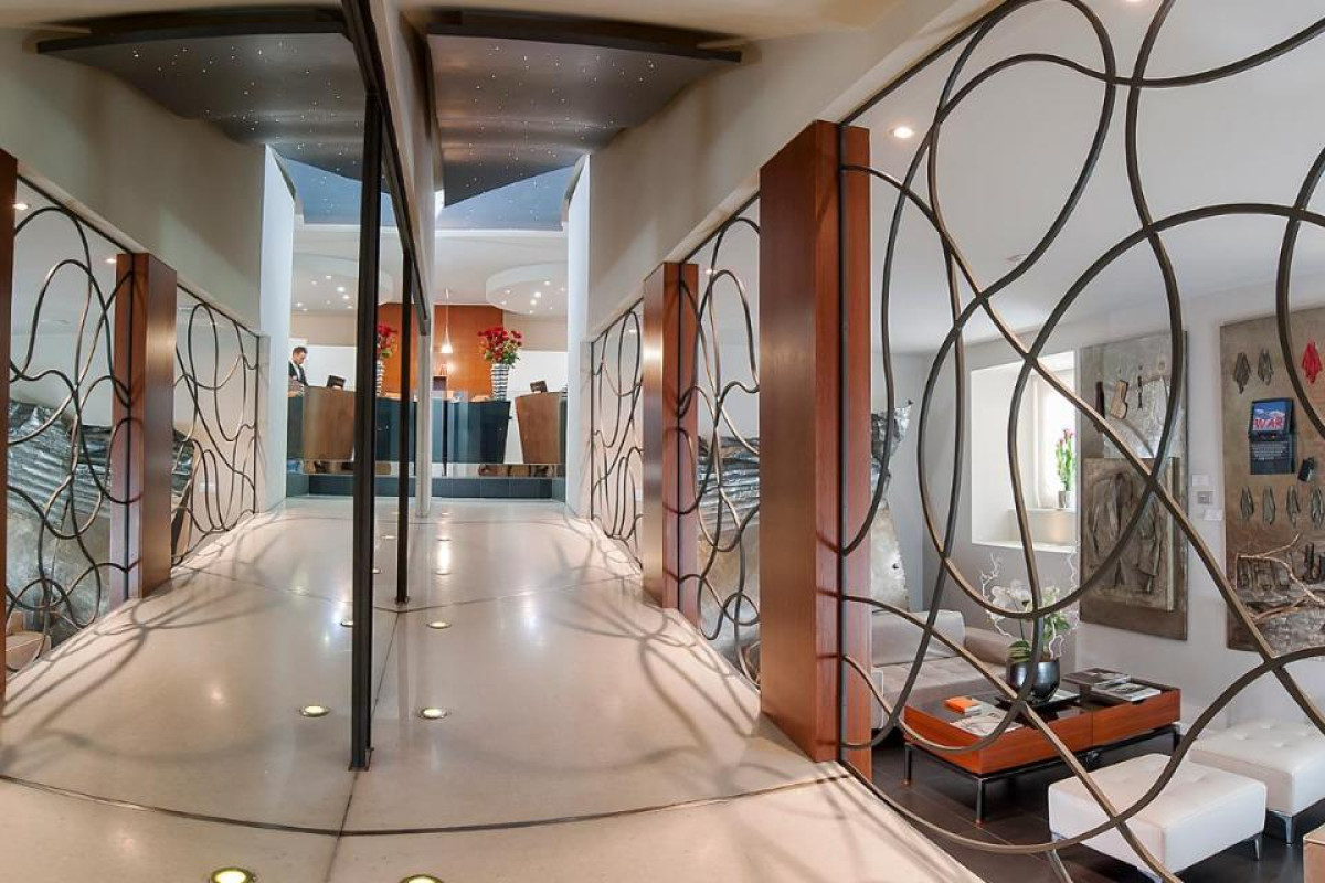 Hotel Metropolis